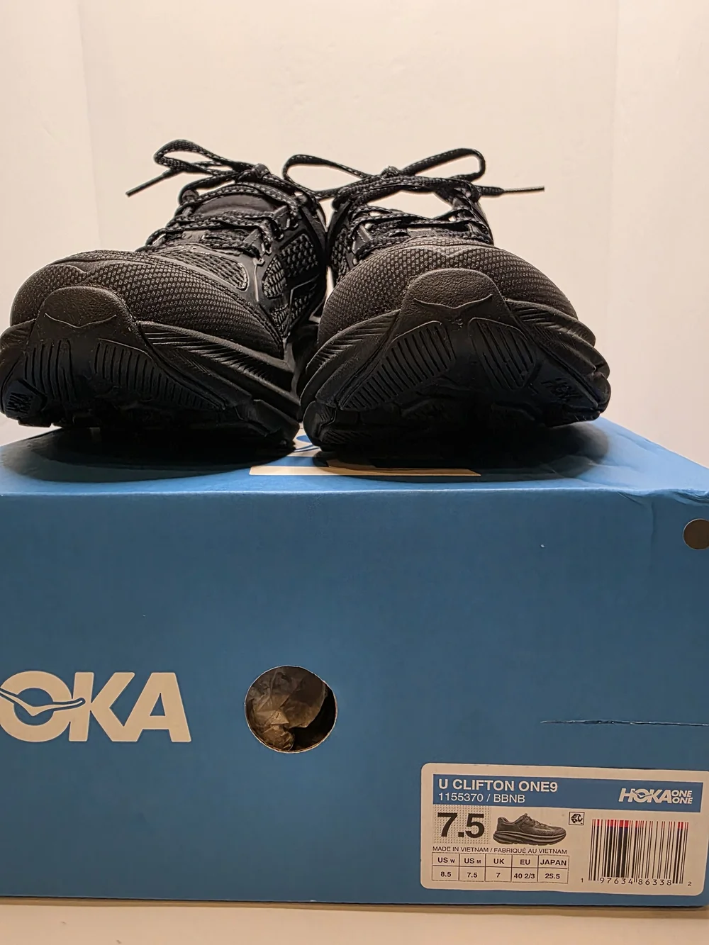 Hoka U Clifton One9 Black Men's Size 7.5 / Womans 8.5